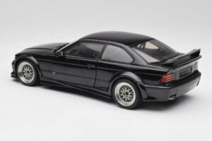 BMW E36 M3 GTR Street Cosmos Черен UT Models 1:18 20481 Метал — снимка 6 от 8