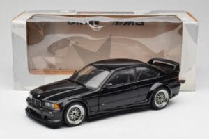 BMW E36 M3 GTR Street Cosmos Черен UT Models 1:18 20481 Метал — снимка 8 от 8