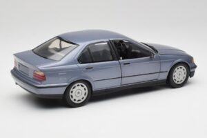BMW 3-Series E36 Avus Син UT Models 1:18 180023300 Метал — снимка 3 от 8