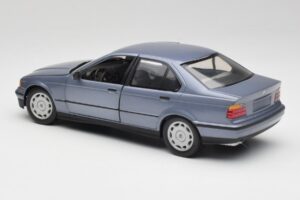 BMW 3-Series E36 Avus Син UT Models 1:18 180023300 Метал — снимка 7 от 8