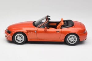 BMW Z3 E36 2.8 Phoenix Оранжев UT Models 1:18 20442 Метал — снимка 4 от 8