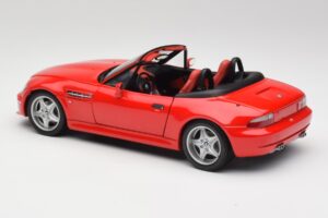 BMW Z3 E36 M Roadster Imola Червен UT Models 1:18 20411 Метал — снимка 7 от 8