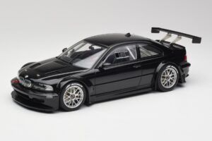 BMW M3 GTR E46 Plain Body Jet Черен AUTOart 1:18 80447 Метал