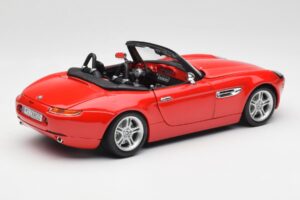 BMW Z8 E52 Роудстър Ярко Червен Bburago 1:18 12032 Метал — снимка 3 от 8