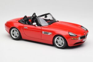 BMW Z8 E52 Роудстър Ярко Червен Bburago 1:18 12032 Метал — снимка 6 от 8