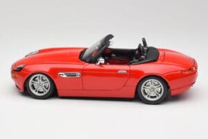 BMW Z8 E52 Червен Bburago 1:18 Z8001 Метал — снимка 4 от 8