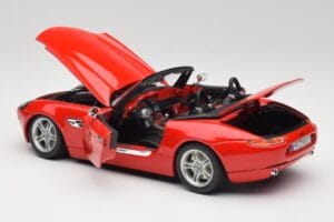 BMW Z8 E52 Червен Bburago 1:18 Z8001 Метал — снимка 5 от 8