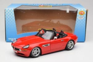 BMW Z8 E52 Червен Bburago 1:18 Z8001 Метал — снимка 8 от 8