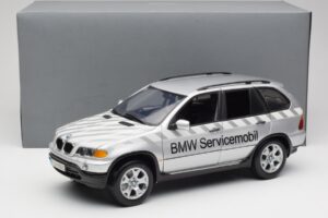 BMW X5 E53 3.0d Service Mobil Kyosho 1:18 80430305646 Метал — снимка 8 от 8