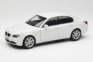 BMW E60 545i Alpine Бял Kyosho 1:18 08591W Метал