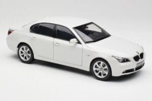 BMW E60 545i Alpine Бял Kyosho 1:18 08591W Метал — снимка 6 от 8