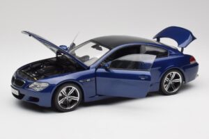 BMW M6 E63 Син Kyosho 1:18 80430413351 Метал — снимка 2 от 8