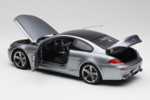 BMW M6 E63 Silver Сив Kyosho 1:18 08703GR Метал — снимка 5 от 8