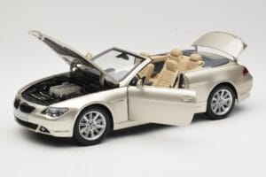 BMW 6 Series E64 Cabriolet Mineral Silver Metallic Kyosho 1:18 80430153437 Метал — снимка 2 от 9