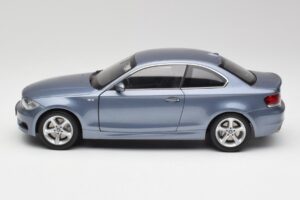 BMW 1 E82 Coupe Син Kyosho 1:18 80430427065 Метал — снимка 4 от 8