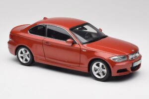 BMW 1 E82 Coupe Оранжев Kyosho 1:18 80430427064 Метал — снимка 6 от 8
