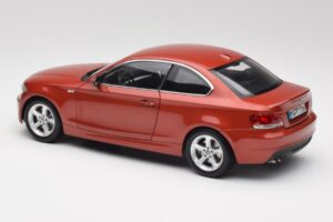 BMW 1 E82 Coupe Оранжев Kyosho 1:18 80430427064 Метал — снимка 7 от 8