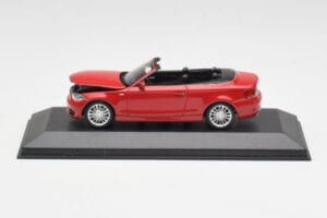 BMW Серия 1 E88 Кабриолет Карминово Червено Minichamps 1:43 431026230 Метал — снимка 5 от 5