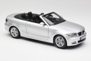 BMW 135i E88 Кабриолет Titan Сребрист Kyosho 1:18 80430427021 Метал — снимка 6 от 8