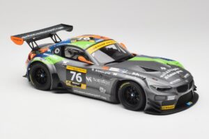 BMW Z4 E89 GT3 #76 Schubert Motorsport Dubai 24 Hours 2014 Minichamps 1:18 151142376 Метал — снимка 4 от 6