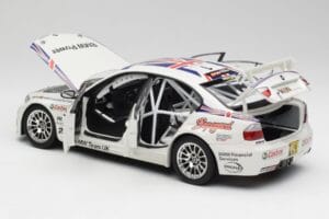 BMW E90 320si #1 A. Priaulx WTCC Champion 2006 Kyosho 1:18 80430429067 Метал — снимка 5 от 8