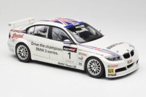 BMW E90 320si #1 A. Priaulx WTCC Champion 2006 Kyosho 1:18 80430429067 Метал — снимка 6 от 8