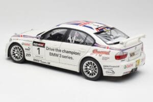 BMW E90 320si #1 A. Priaulx WTCC Champion 2006 Kyosho 1:18 80430429067 Метал — снимка 7 от 8