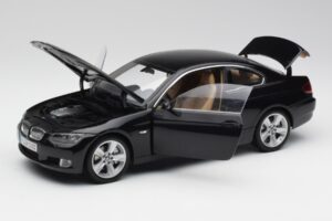 BMW 3 E92 Coupe Черен Kyosho 1:18 80430407222 Метал — снимка 2 от 8