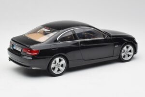 BMW 3 E92 Coupe Черен Kyosho 1:18 80430407222 Метал — снимка 3 от 8