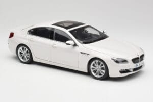 BMW 6 F06 Gran Coupe Mineral Бял Paragon 1:18 80432218741 Метал — снимка 6 от 8