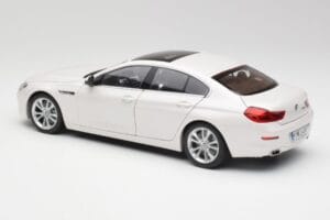 BMW 6 F06 Gran Coupe Mineral Бял Paragon 1:18 80432218741 Метал — снимка 7 от 8