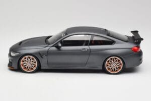 BMW M4 F82 GTS Frozen Сив Minichamps 1:18 80432411555 Метал — снимка 4 от 8