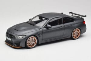 BMW M4 F82 GTS Frozen Сив Minichamps 1:18 80432411555 Метал