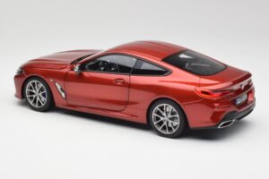 BMW M850i G15 Оранжев Металик Norev 1:18 183285 Метал — снимка 7 от 8