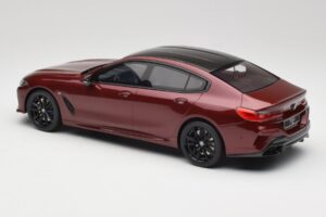 BMW M850i G15 M Performance Melbourne Red Metallic GT Spirit 1:18 GT493 Смола — снимка 5 от 6