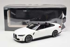 BMW M4 G82 Кабриолет Alpine White Minichamps 1:18 155021031 Метал — снимка 6 от 6