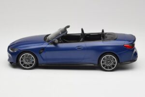 BMW M4 G82 Кабриолет Frozen Portimao Blue Minichamps 1:18 155021030 Метал — снимка 3 от 6