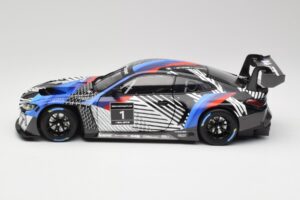BMW M4 GT3 G82 #1 Test Version 2021 Minichamps 1:18 113222003 Метал — снимка 4 от 8