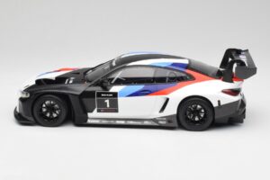 BMW M4 GT3 Presentation Car 2021 Minichamps 1:18 155212000 Метал — снимка 3 от 6