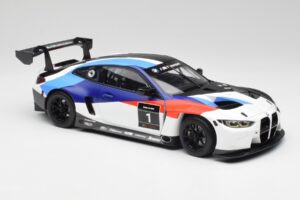 BMW M4 GT3 Presentation Car 2021 Minichamps 1:18 155212000 Метал — снимка 4 от 6