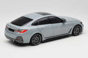 BMW i4 G26 Grey Metallic Minichamps 1:18 110023010 Метал — снимка 3 от 8