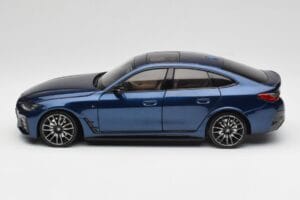 BMW i4 M50 G26 Portimao Blue Minichamps 1:18 110023012 Метал — снимка 4 от 8
