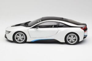 BMW i8 Crystal Бял Paragon 1:18 80432336841 Метал — снимка 4 от 8