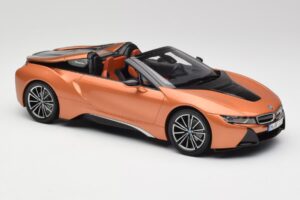BMW i8 Roadster E-Мед Minichamps 1:18 80432454784 Метал — снимка 4 от 6