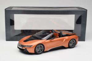 BMW i8 Roadster E-Мед Minichamps 1:18 80432454784 Метал — снимка 6 от 6