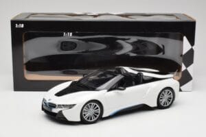 BMW i8 Roadster I15 Бял Металик Minichamps 1:18 155027031 Метал — снимка 6 от 6