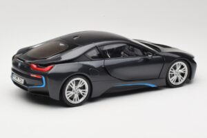 BMW i8 Sophisto Grey Minichamps 1:18 80432336842 Метал — снимка 3 от 8