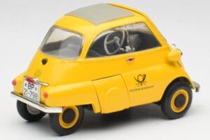 BMW Isetta 250 Deutsche Bundespost Revell 1:18 925 Метал — снимка 3 от 8