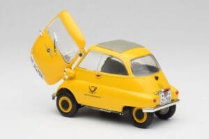 BMW Isetta 250 Deutsche Bundespost Revell 1:18 925 Метал — снимка 5 от 8