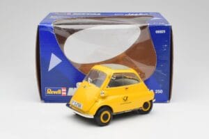 BMW Isetta 250 Deutsche Bundespost Revell 1:18 925 Метал — снимка 8 от 8